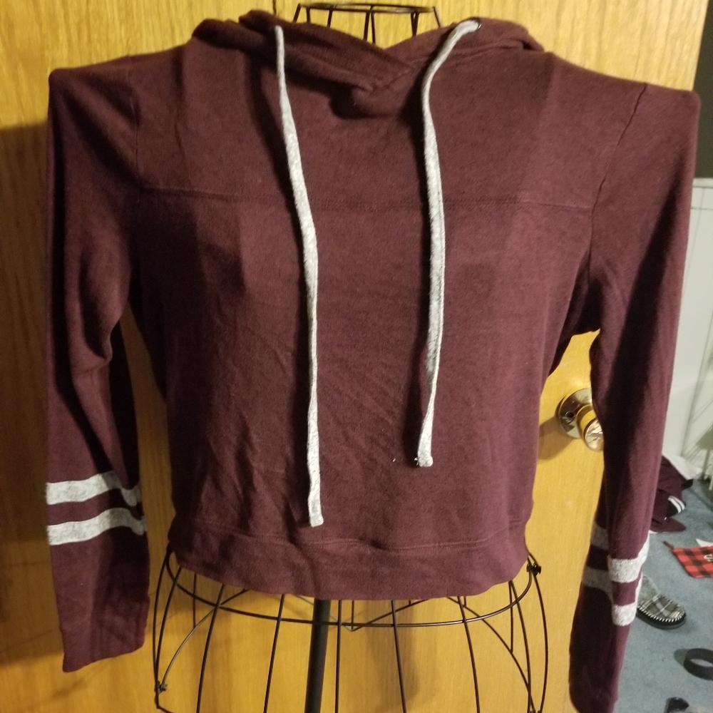 Maroon hoodie🎁